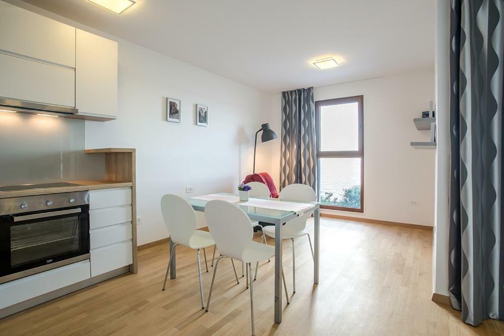 Apartments Jelena Ražanj Buitenkant foto