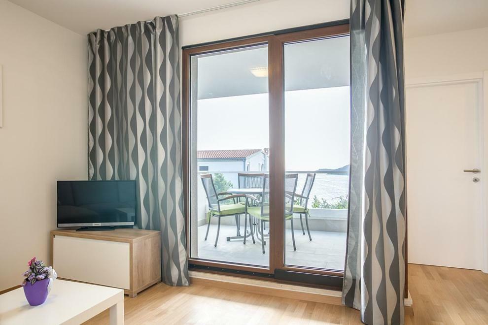 Apartments Jelena Ražanj Buitenkant foto