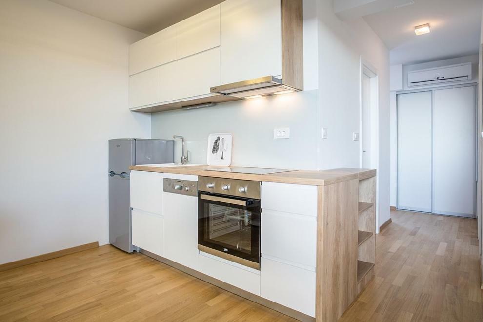 Apartments Jelena Ražanj Buitenkant foto